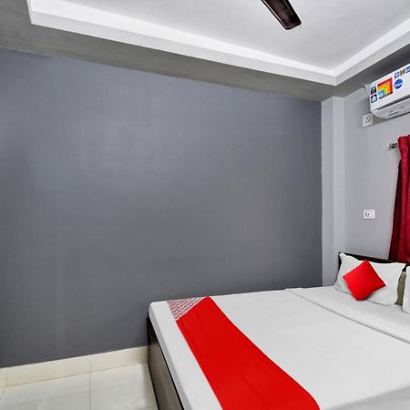 Super Hotel O Royal Empire Калькутта Экстерьер фото