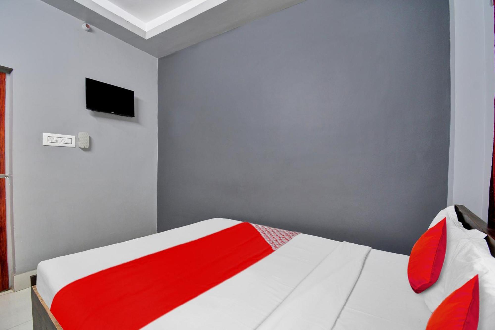 Super Hotel O Royal Empire Калькутта Экстерьер фото