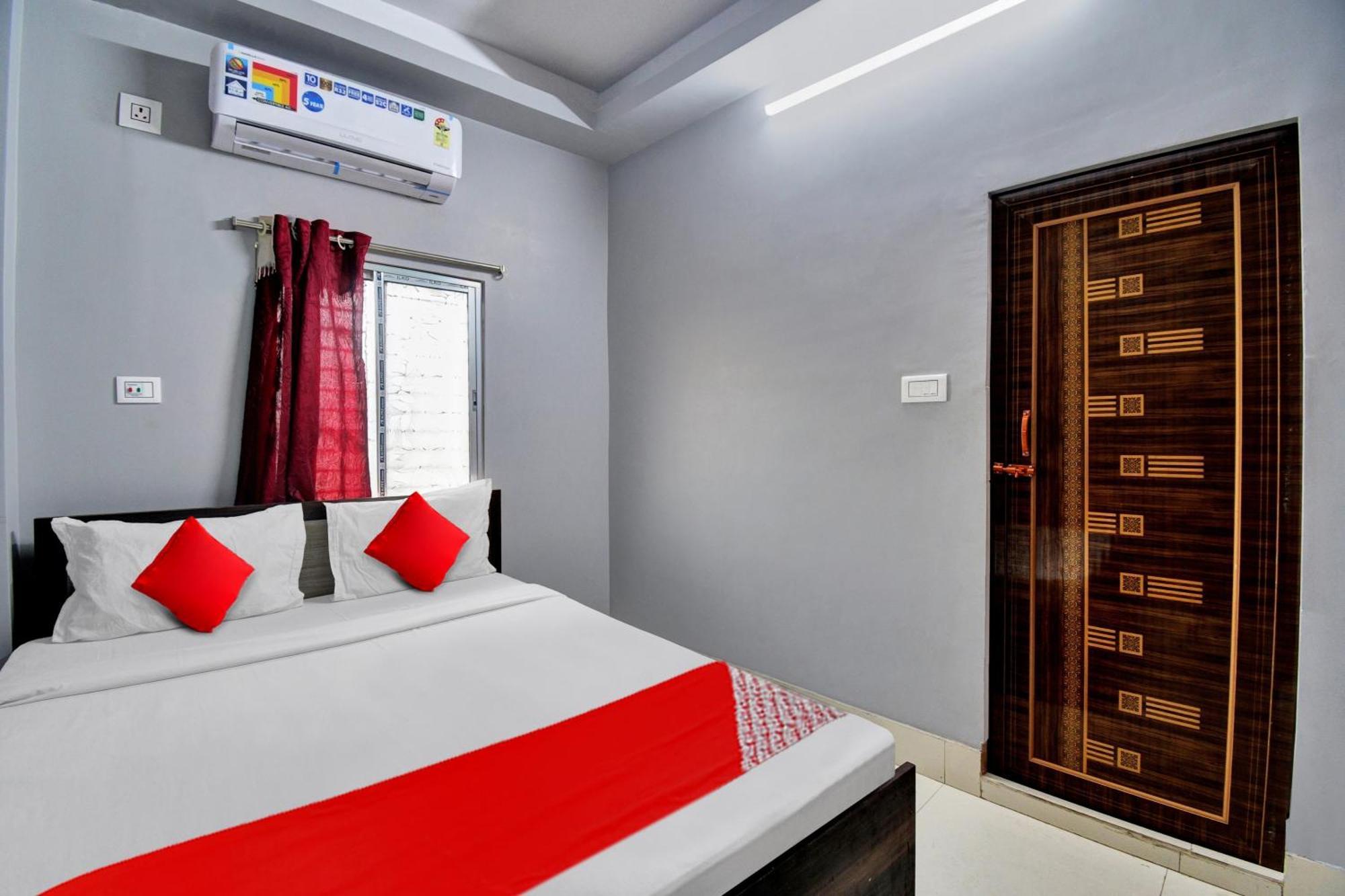 Super Hotel O Royal Empire Калькутта Экстерьер фото