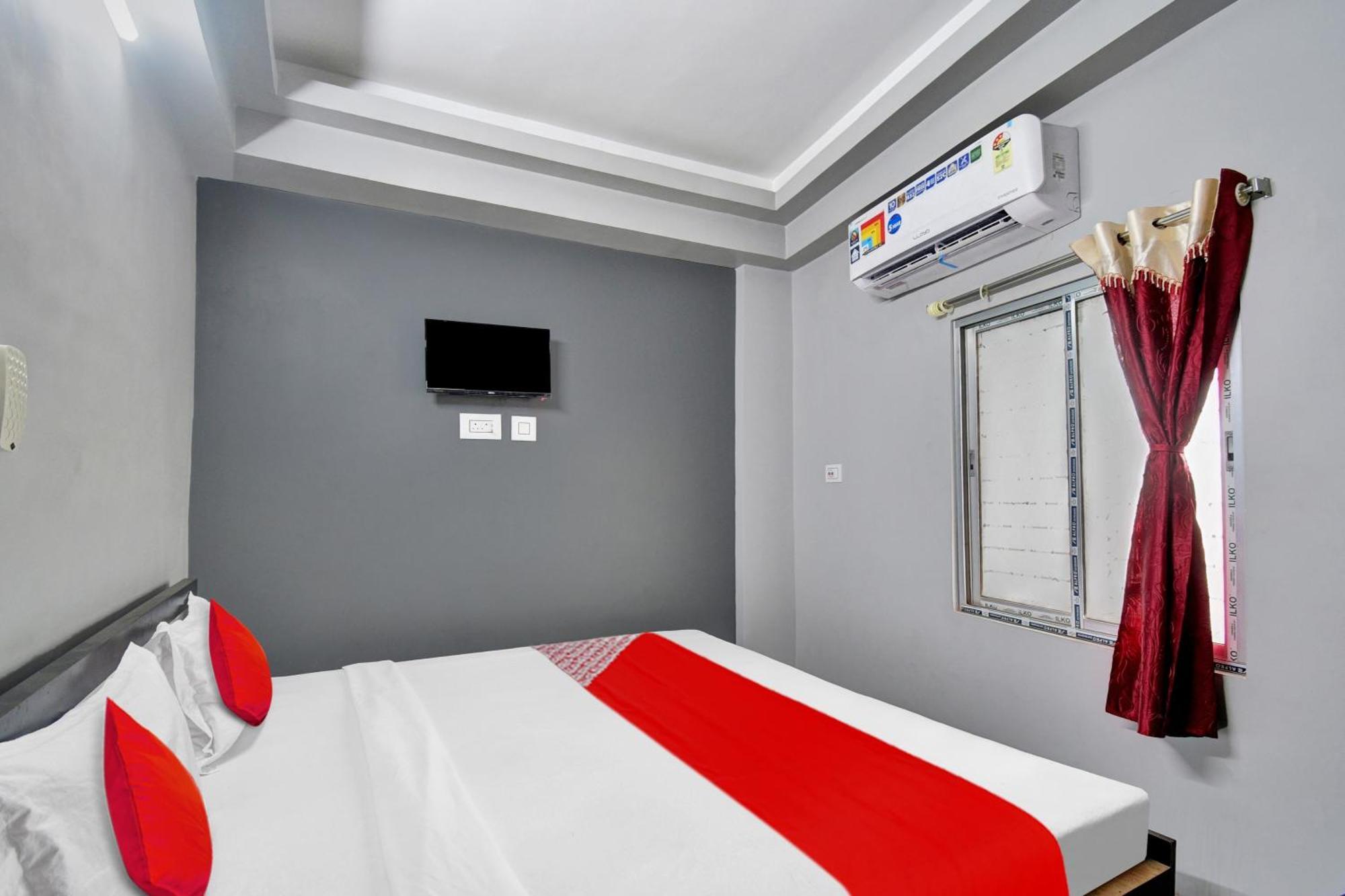 Super Hotel O Royal Empire Калькутта Экстерьер фото